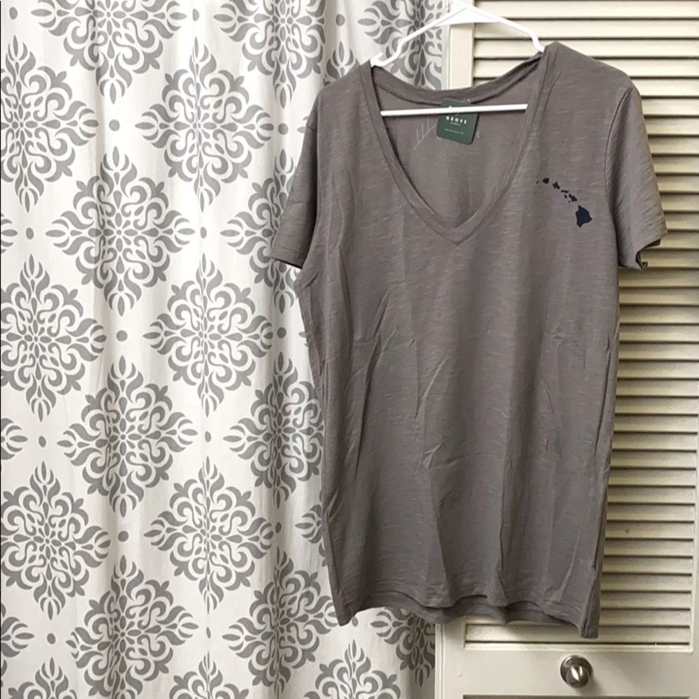 Grove Hawaii Handmade V-Neck Shirt! NWT 2XL